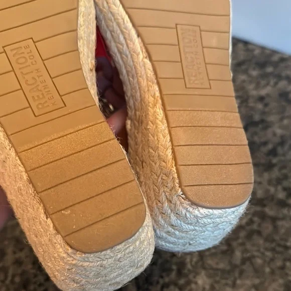 Kenneth Cole Reaction Red Orange rafia Wedge Espadrilles NIB 7.5 - Picture 5 of 11